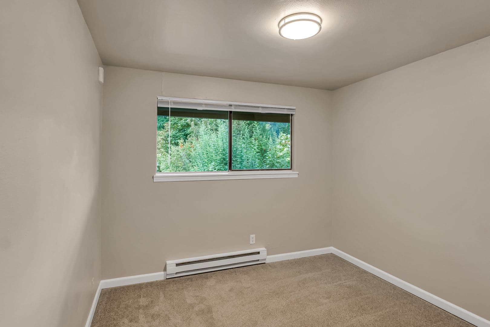 Kent Apartment: 4813 S 252nd PL