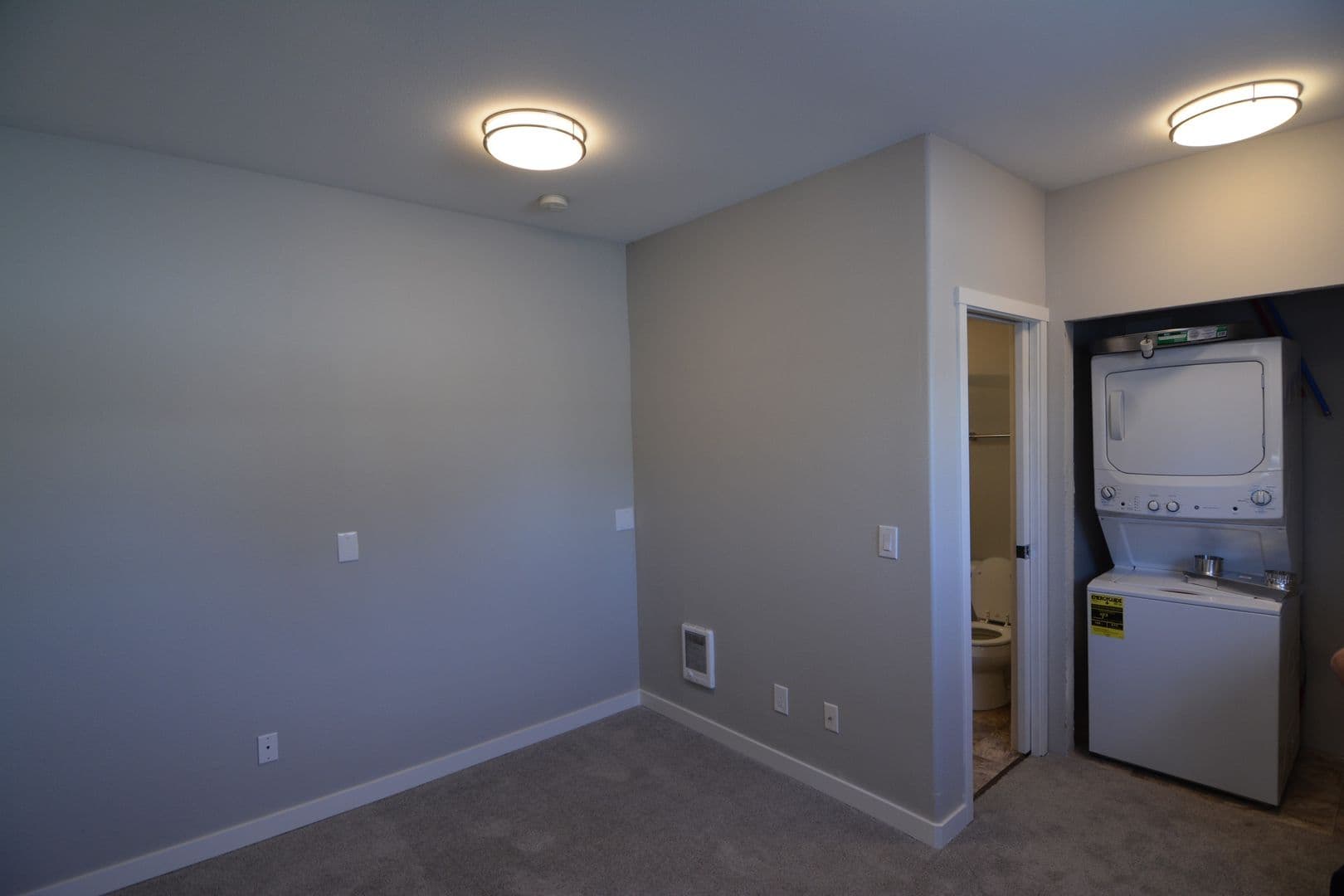 Seattle Apartment: 11429 Rainier Ave S
