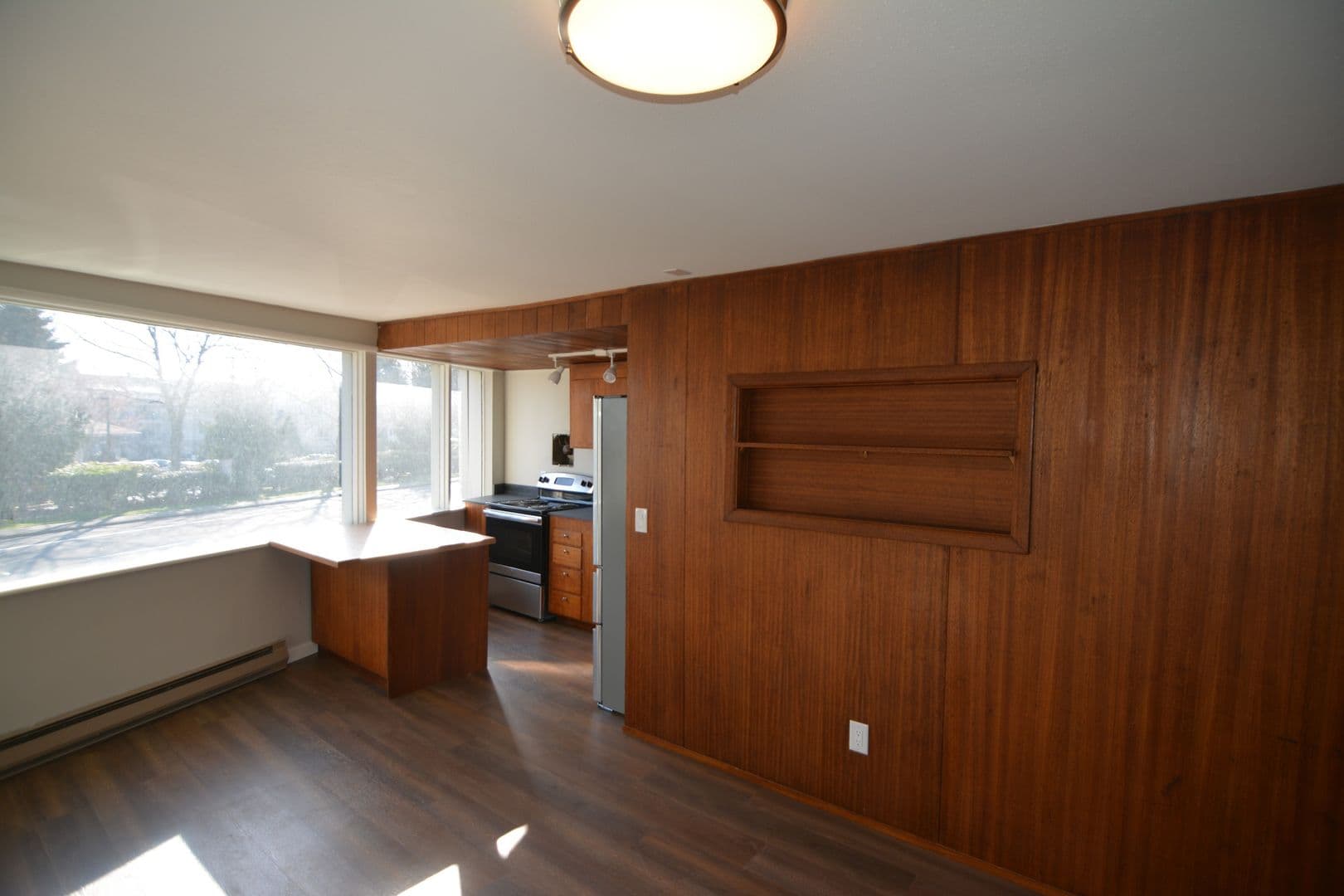 Seattle Apartment: 11429 Rainier Ave S