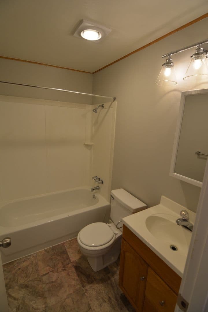 Seattle Apartment: 11429 Rainier Ave S