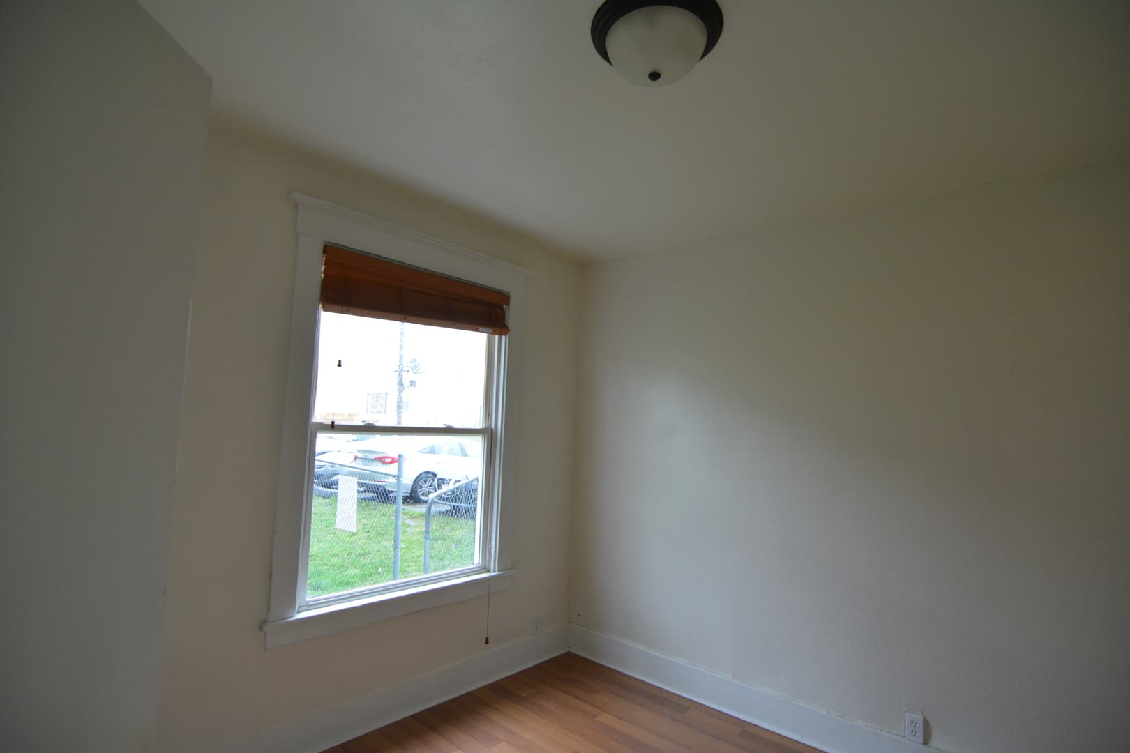 Tacoma Apartment: 1002-1004 Earnest S Brazill St