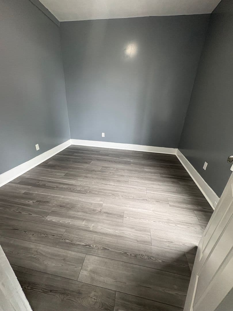 Cleveland Apartment: 1519-1525 CLARK AVE