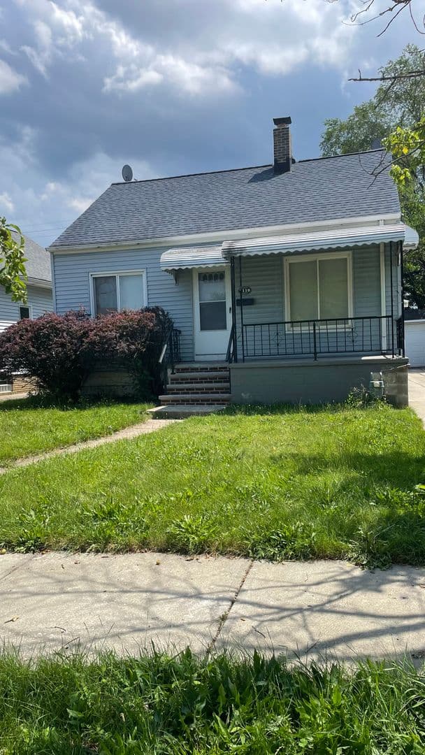 Parma House: 7119 Velma Ave
