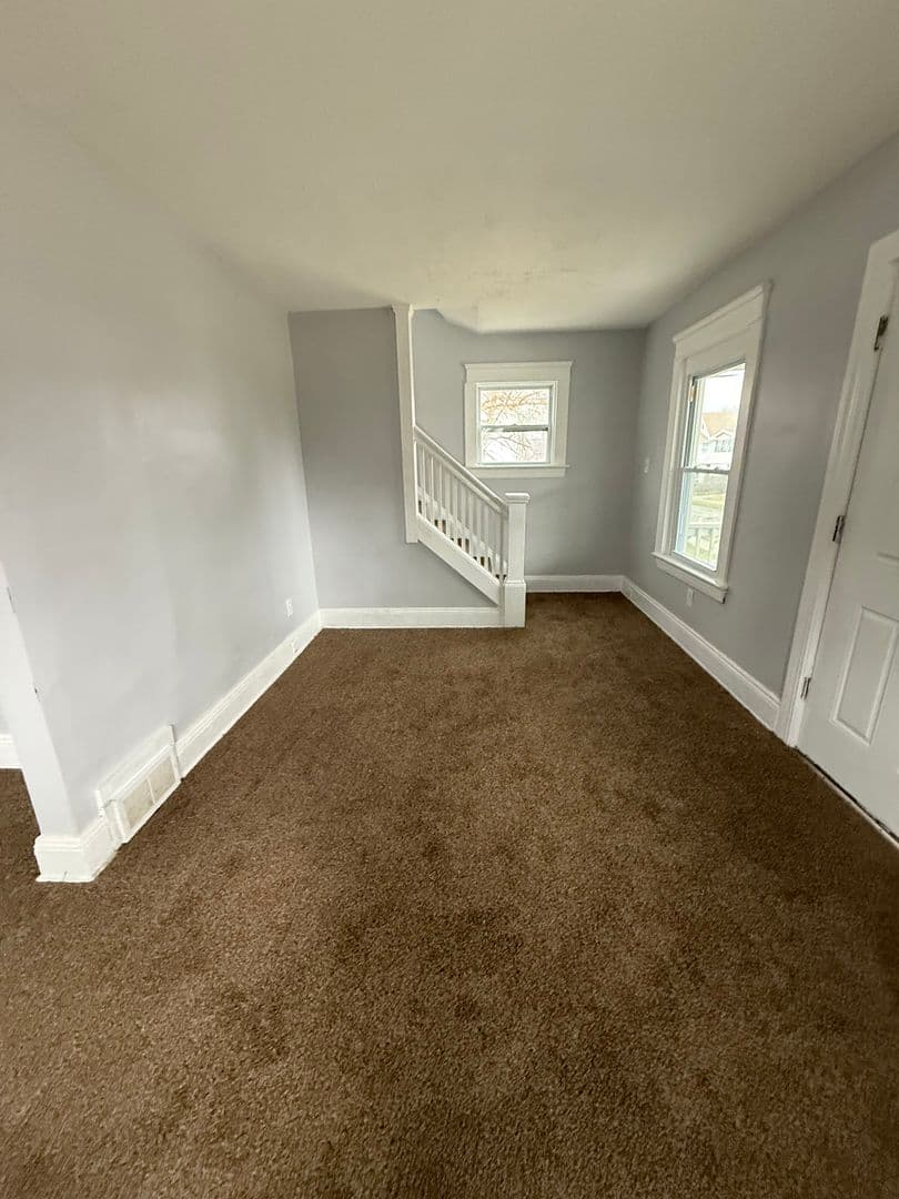Cleveland House: 3375 E 145th St