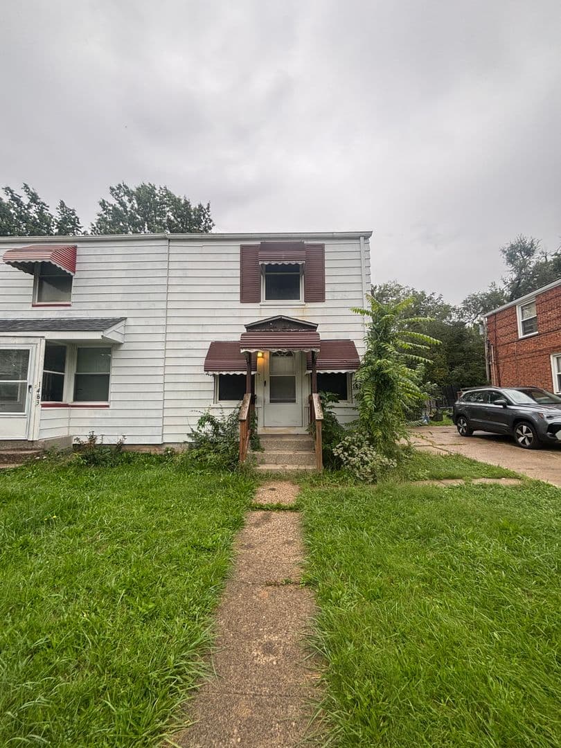EUCLID House: 1487 E 250 ST