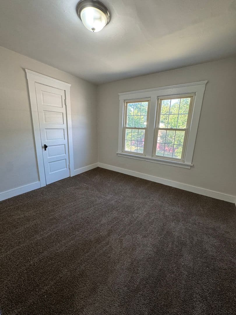 Cleveland House: 7006 Morgan Ave