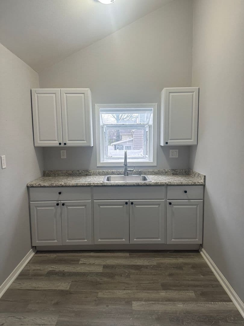 Garfield Hts House: 12323 Park Knoll Dr