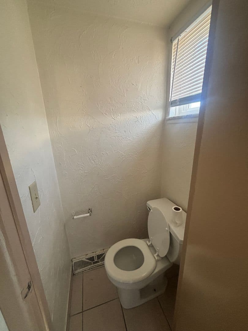 Warrensville hts House: 23823 banbury unit 5