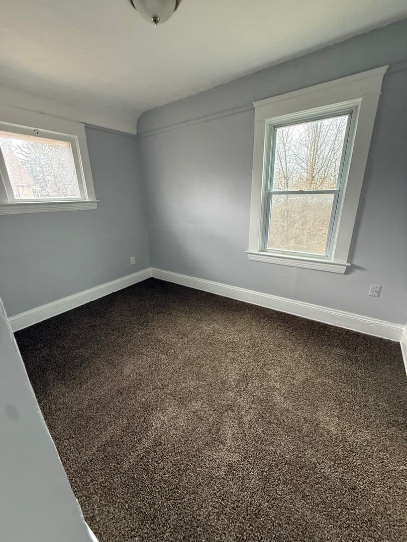 Cleveland House: 3375 E 145th St
