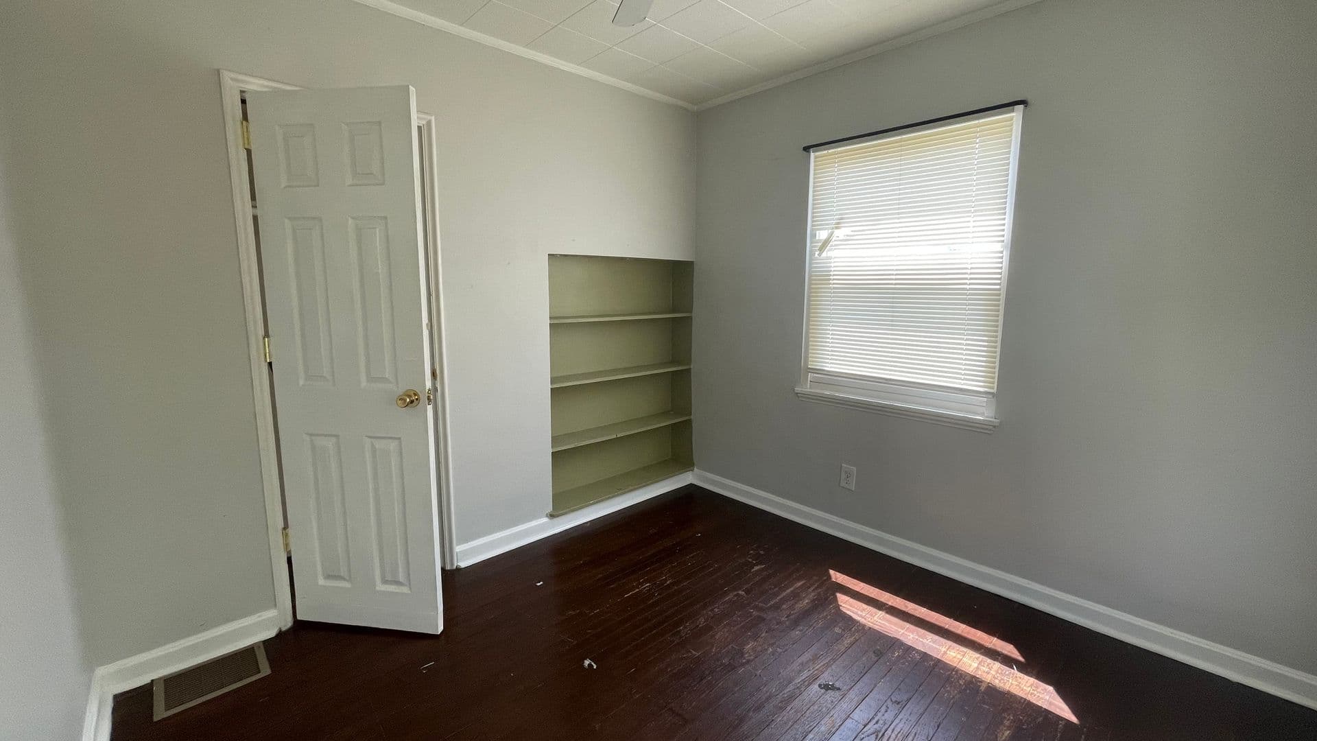 Parma House: 7119 Velma Ave