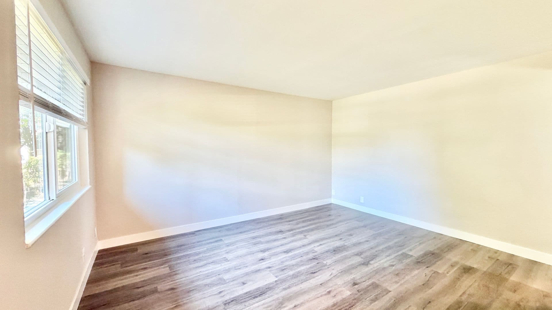 Walnut Creek Apartment: 1200 Alpine Road