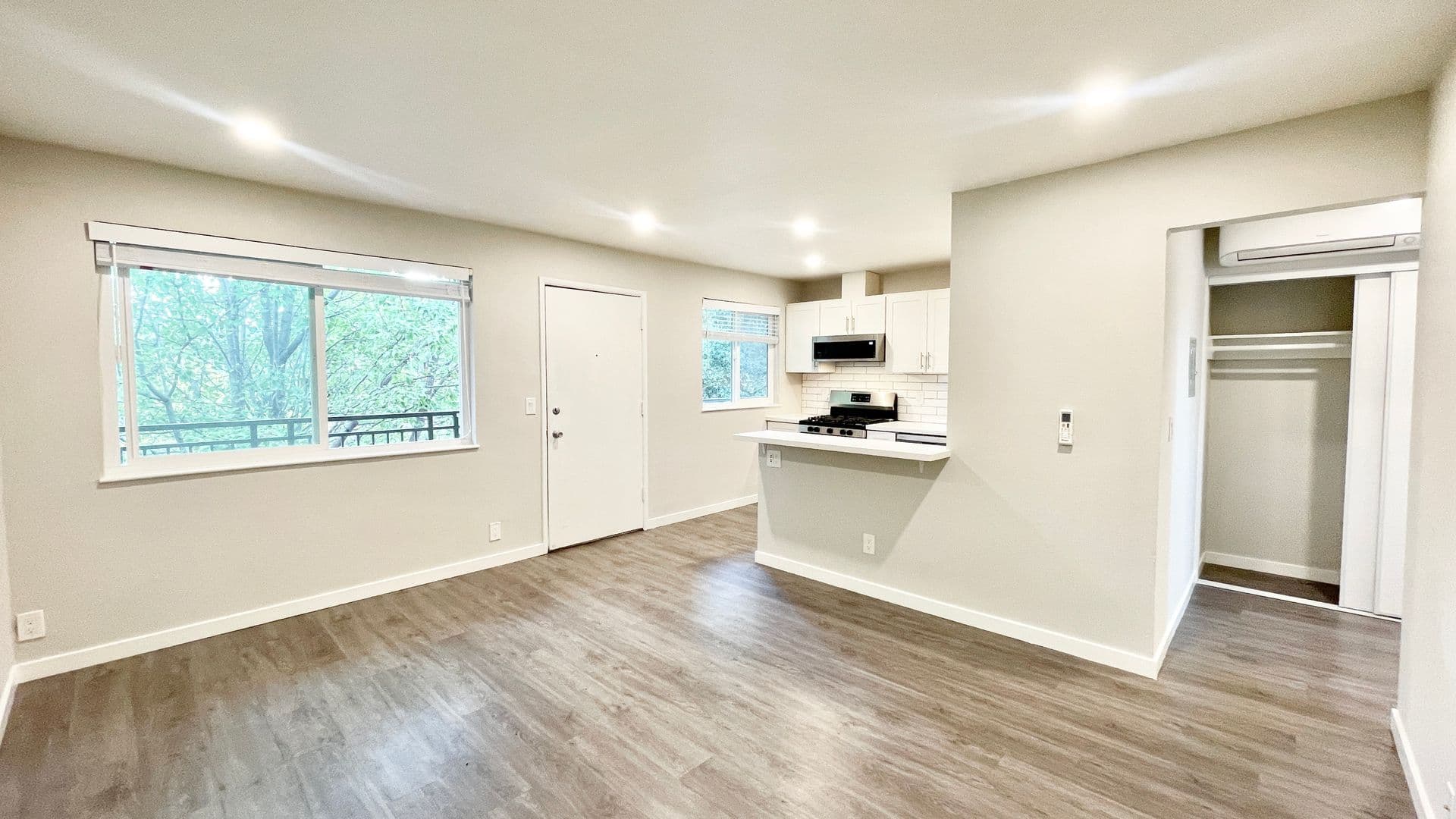 Walnut Creek Apartment: 1200 Alpine Road