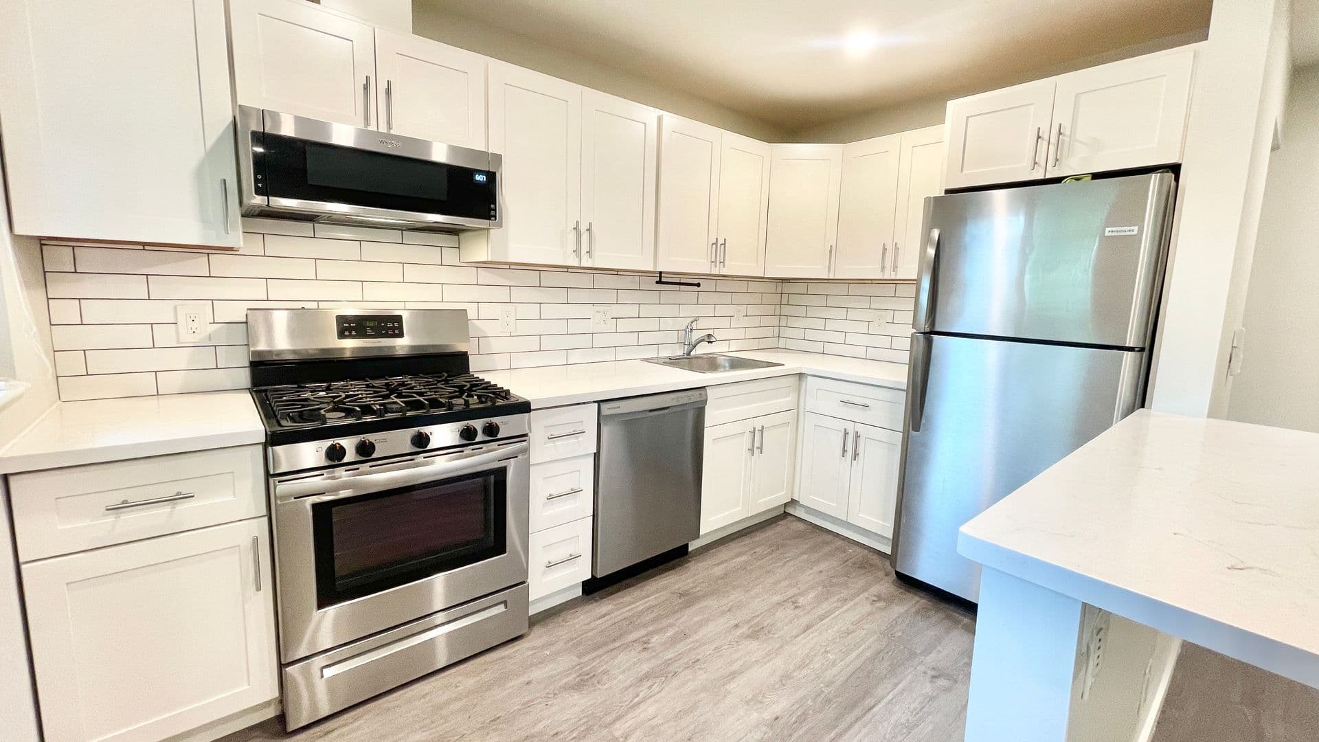 Walnut Creek Apartment: 1200 Alpine Road