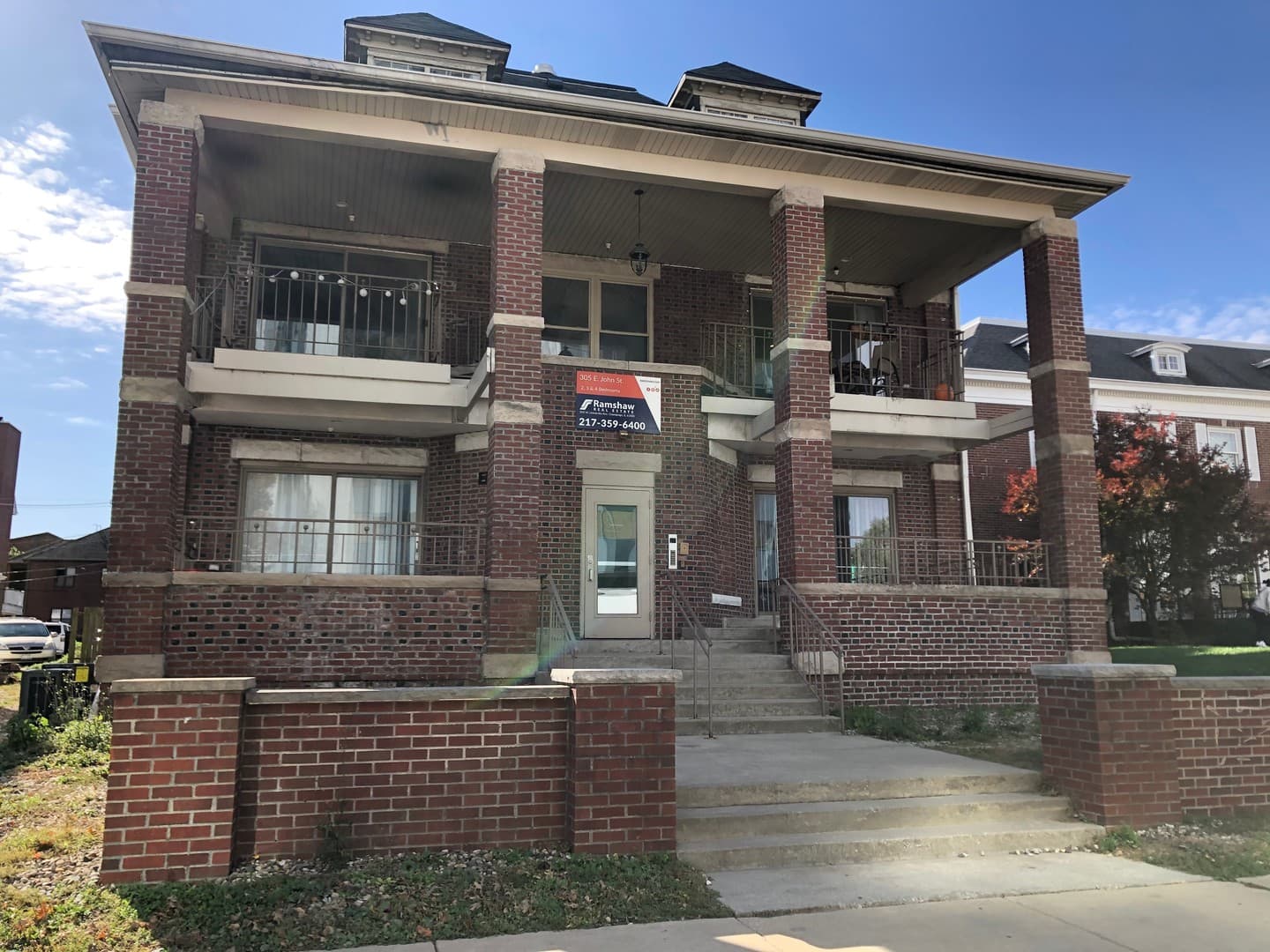 Champaign Apartment: 305 E. John St