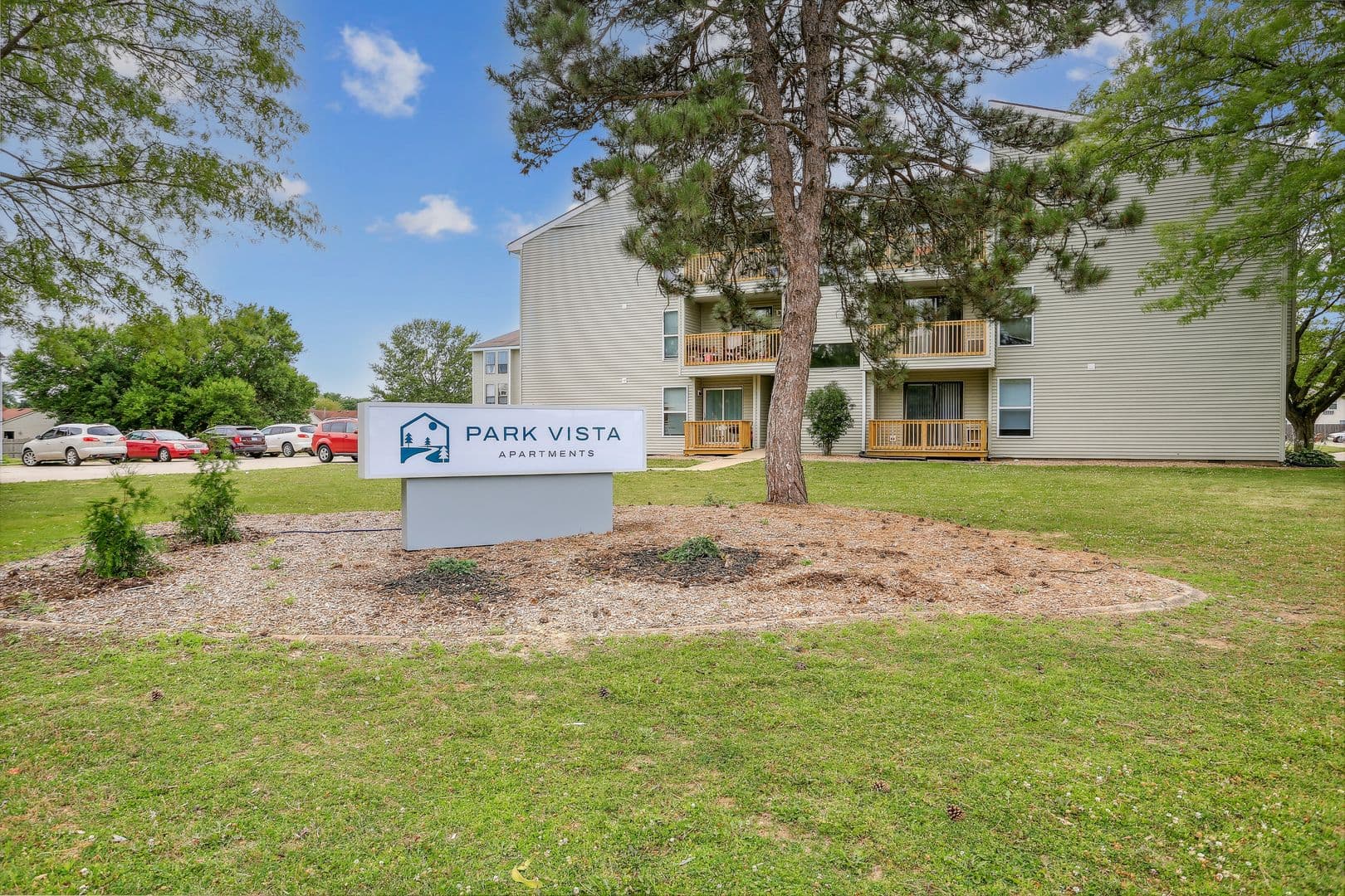 Champaign Apartment: 2403 Highview Ct