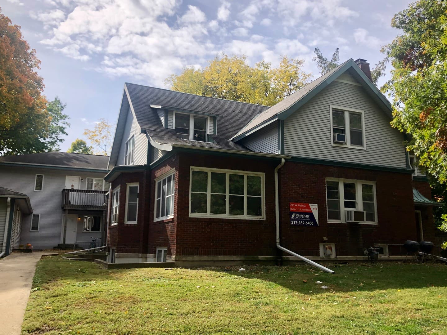 Urbana Apartment: 705 W. Main