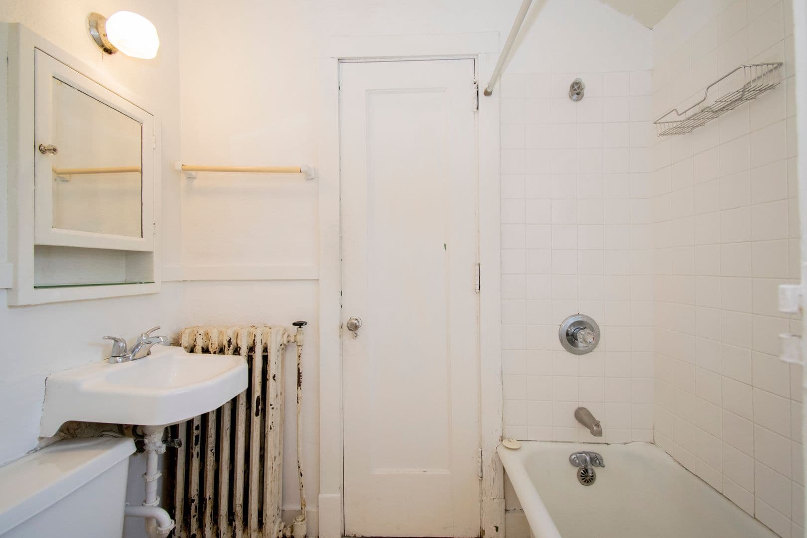 Urbana Apartment: 402 S. Race St