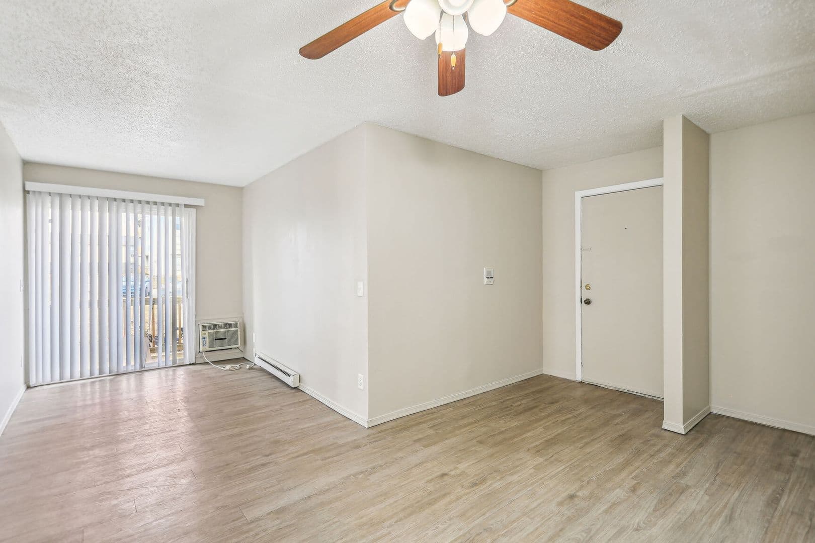 Champaign Apartment: 2403 Highview Ct