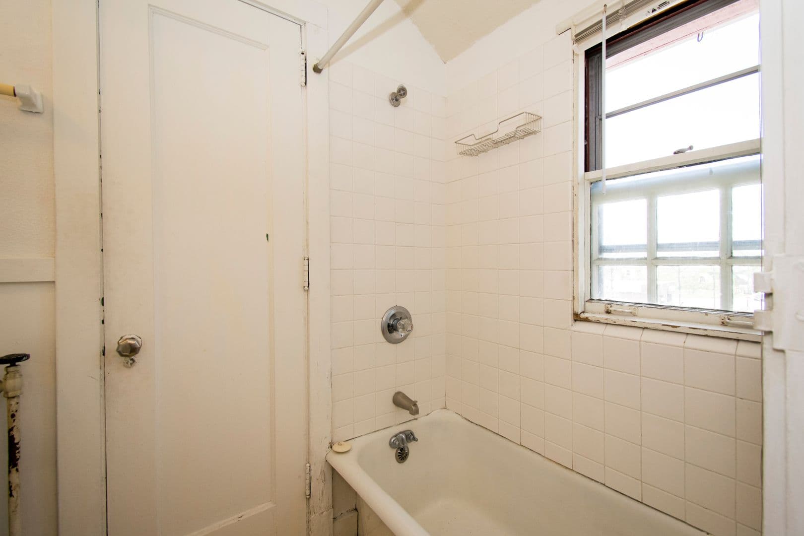 Urbana Apartment: 402 S. Race St