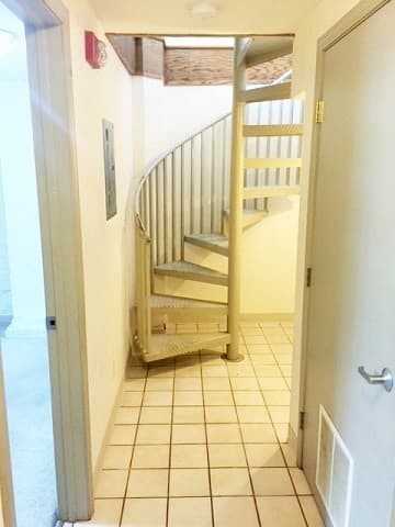 Urbana Apartment: 308 W. Green St