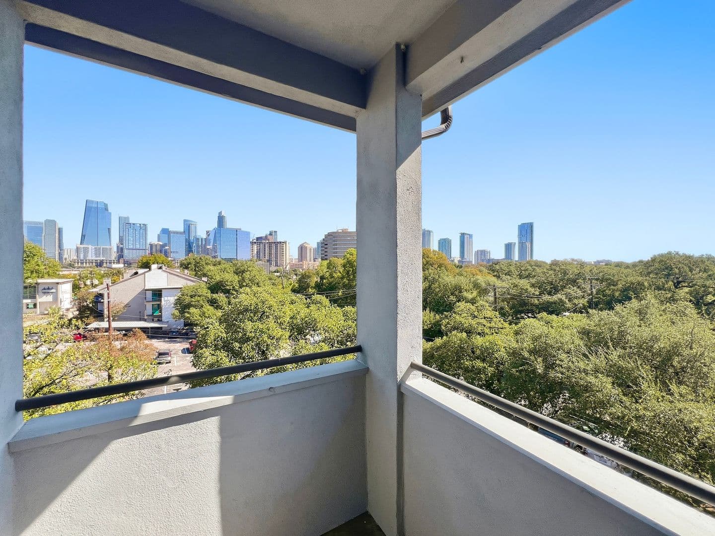 Austin House: 700 South 1st St