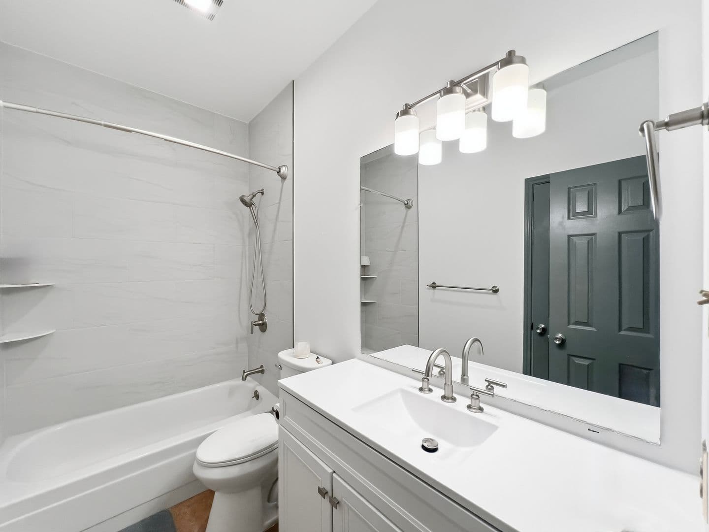 Austin House: 700 South 1st St