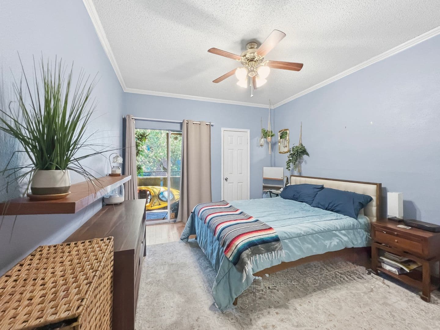 Austin House: 700 South 1st St