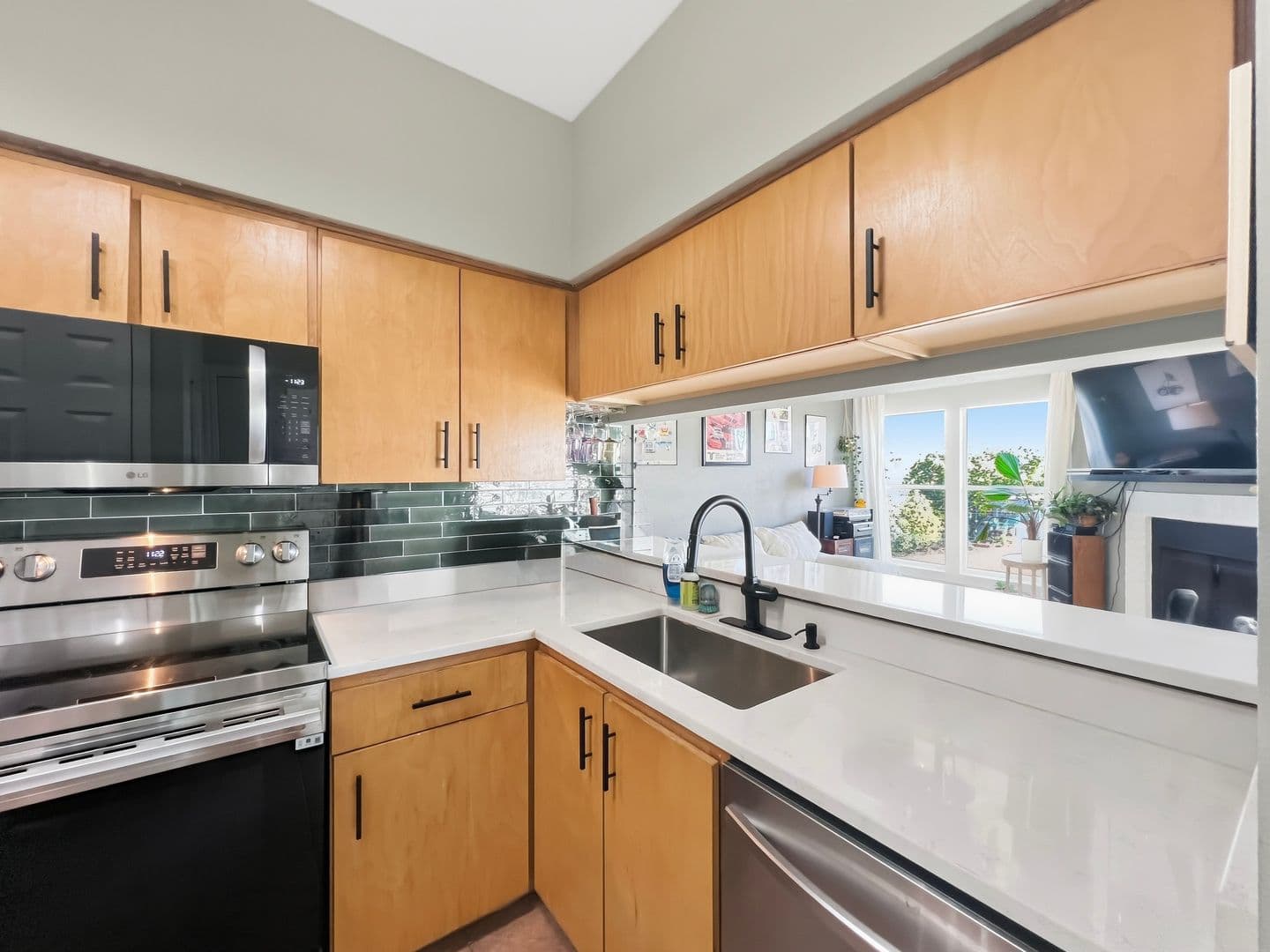 Austin House: 700 South 1st St