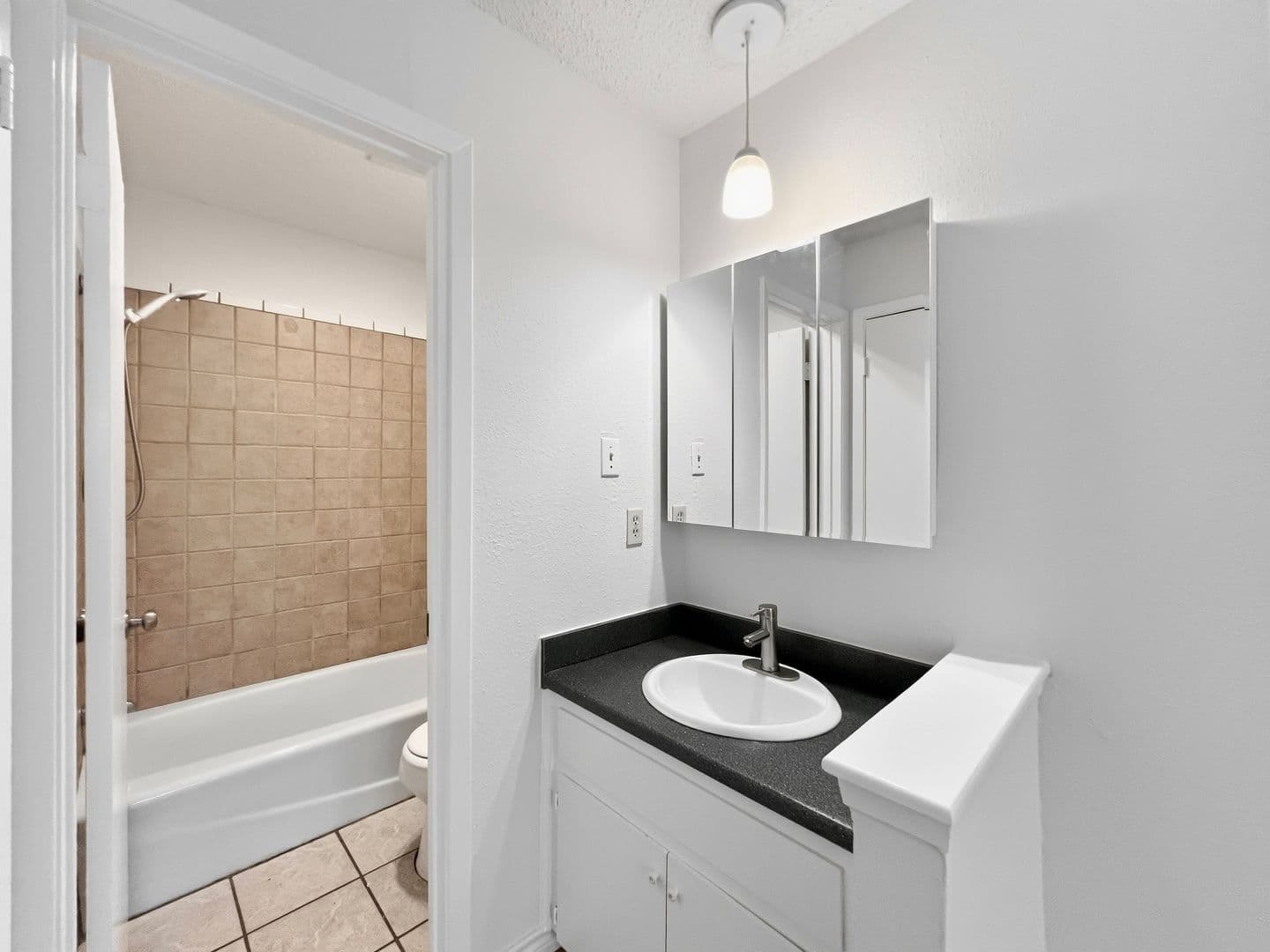 Austin House: 5201 Hedgewood Drive