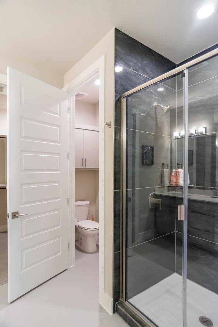 Austin House: 13309 Morris Rd unit 11