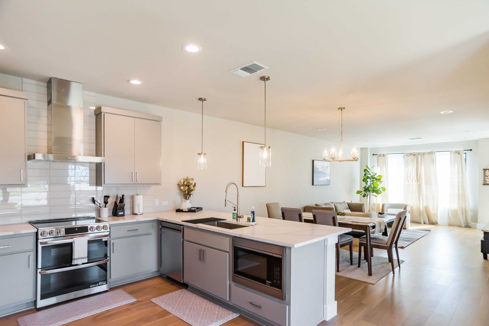 Austin House: 13309 Morris Rd unit 11