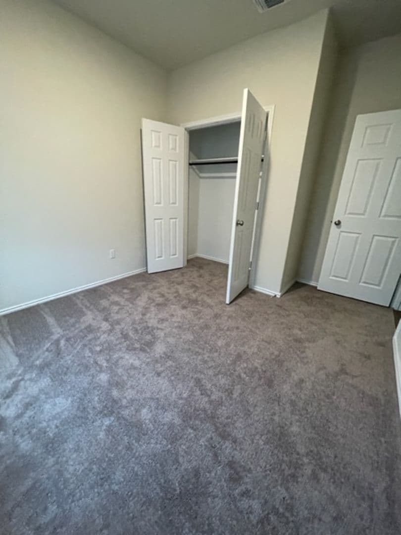 Leander House: 156 Purple Sandpiper Ln