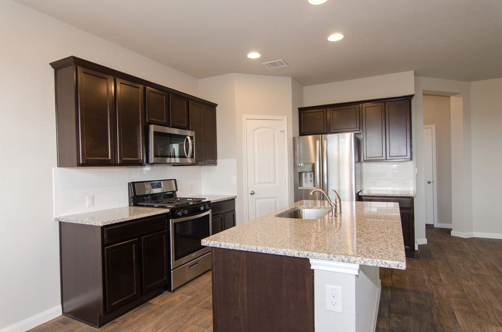 Kyle House: 262 Fall Aster Drive