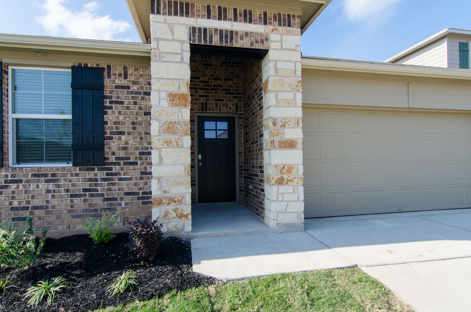 Kyle House: 262 Fall Aster Drive