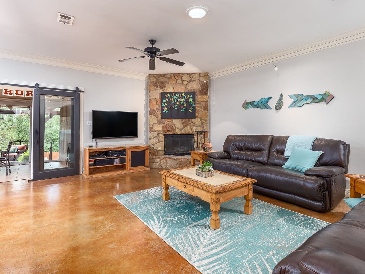 Round Rock House: 1900 Red Rock Dr