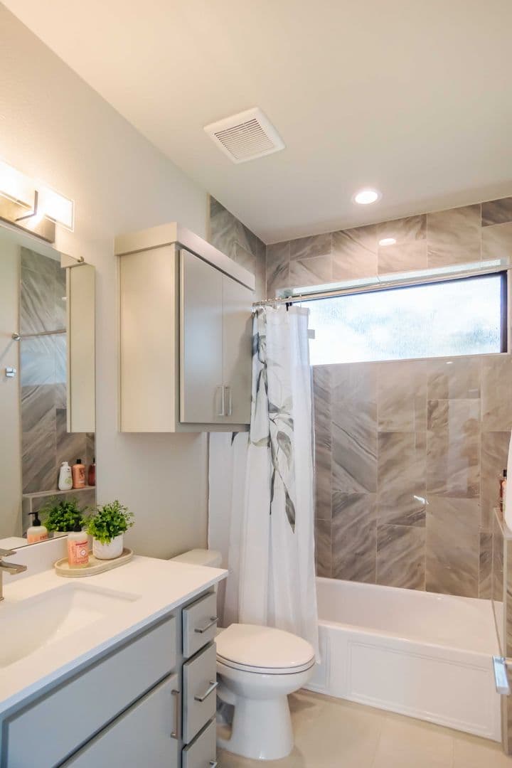 Austin House: 13309 Morris Rd unit 11