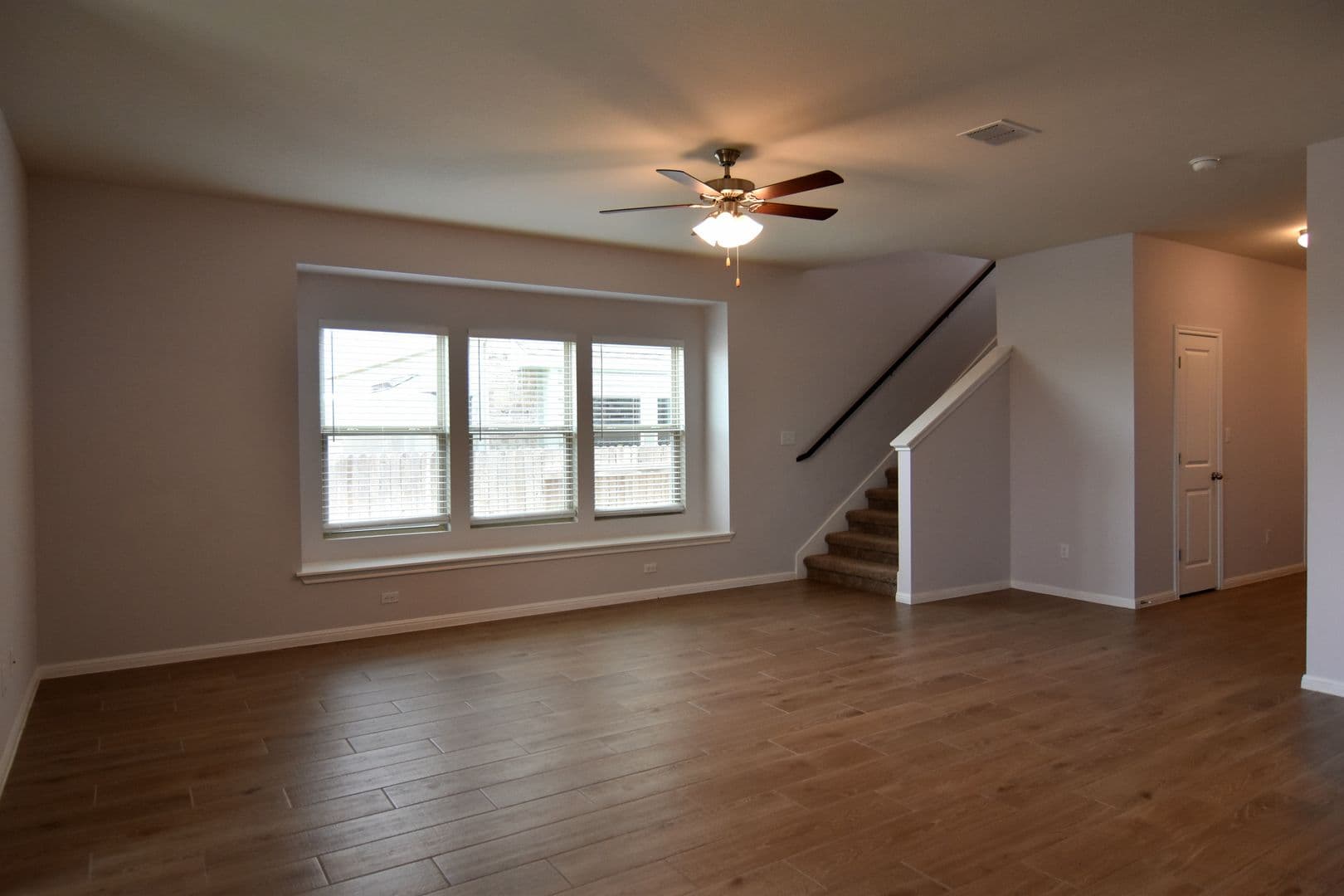 Kyle House: 580 Nautical Loop