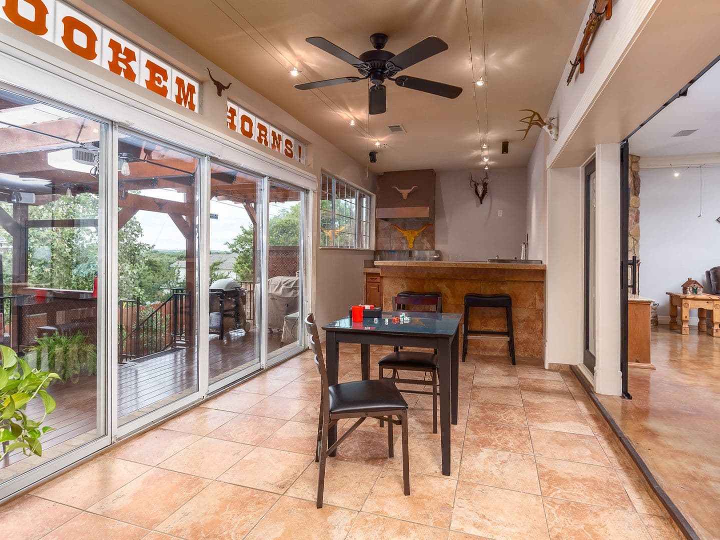 Round Rock House: 1900 Red Rock Dr