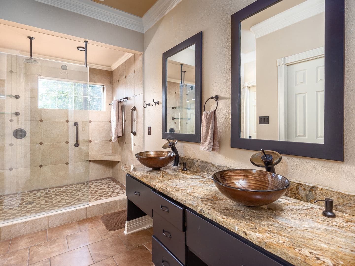 Round Rock House: 1900 Red Rock Dr