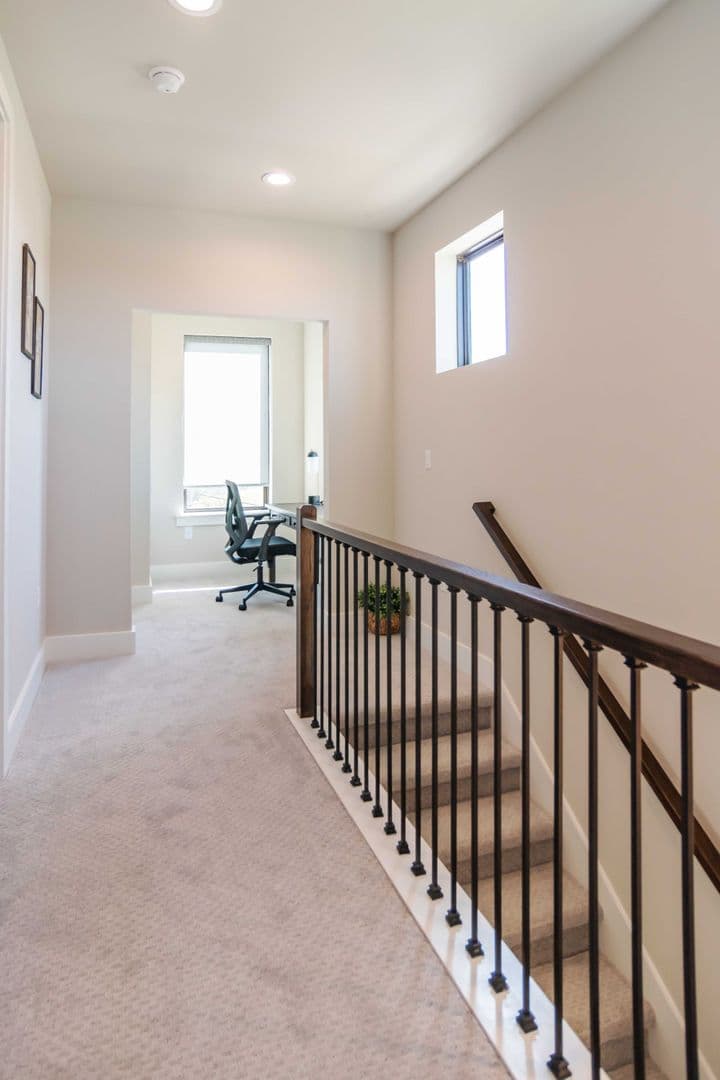 Austin House: 13309 Morris Rd unit 11