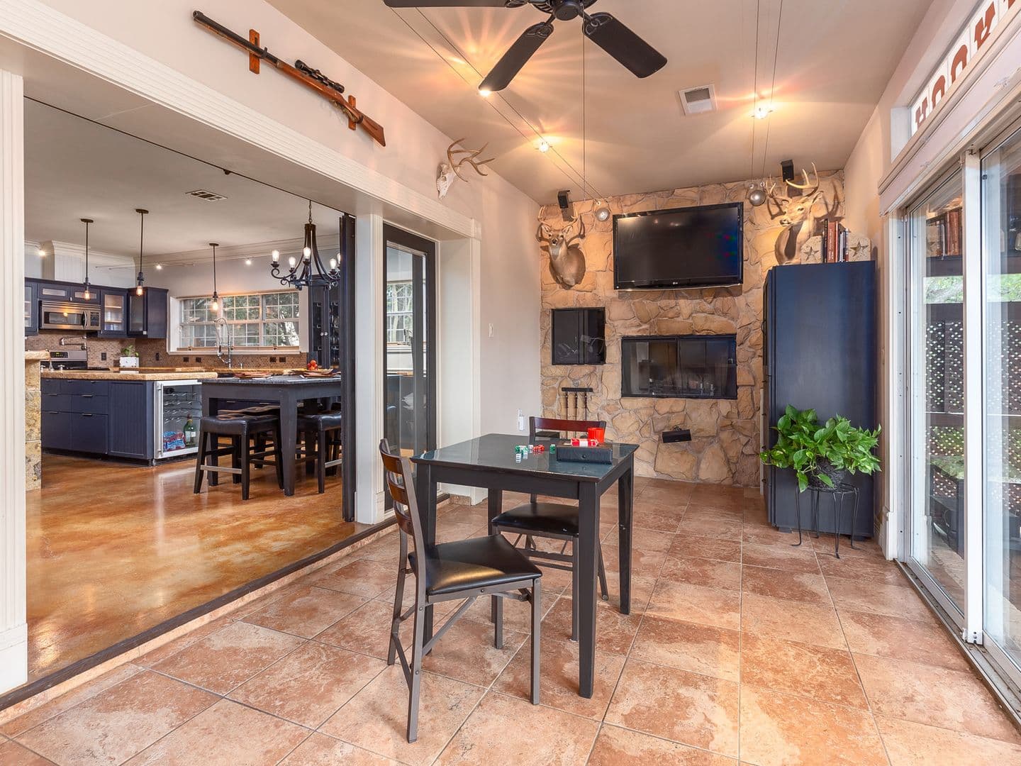 Round Rock House: 1900 Red Rock Dr