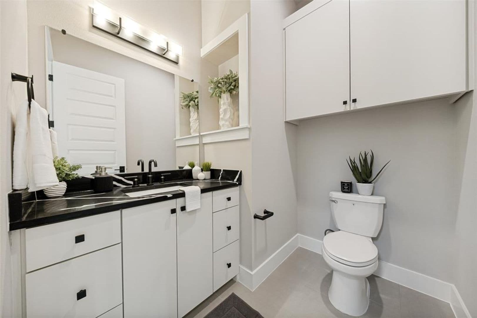 Round Rock Apartment: Friends Cv,
