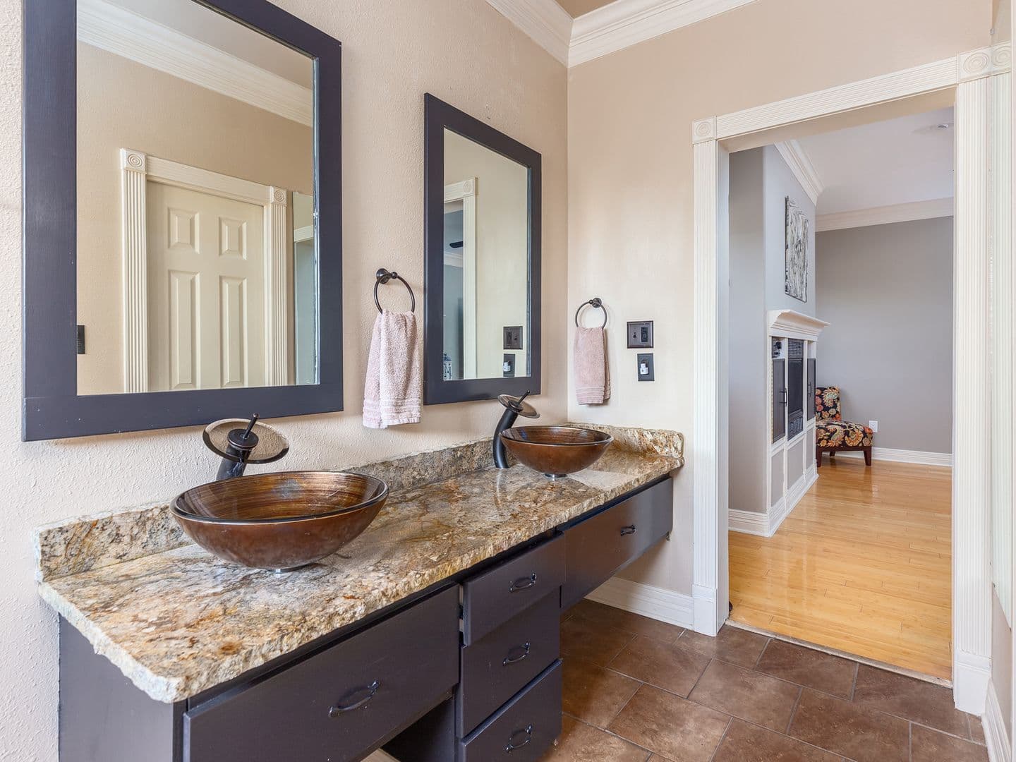 Round Rock House: 1900 Red Rock Dr