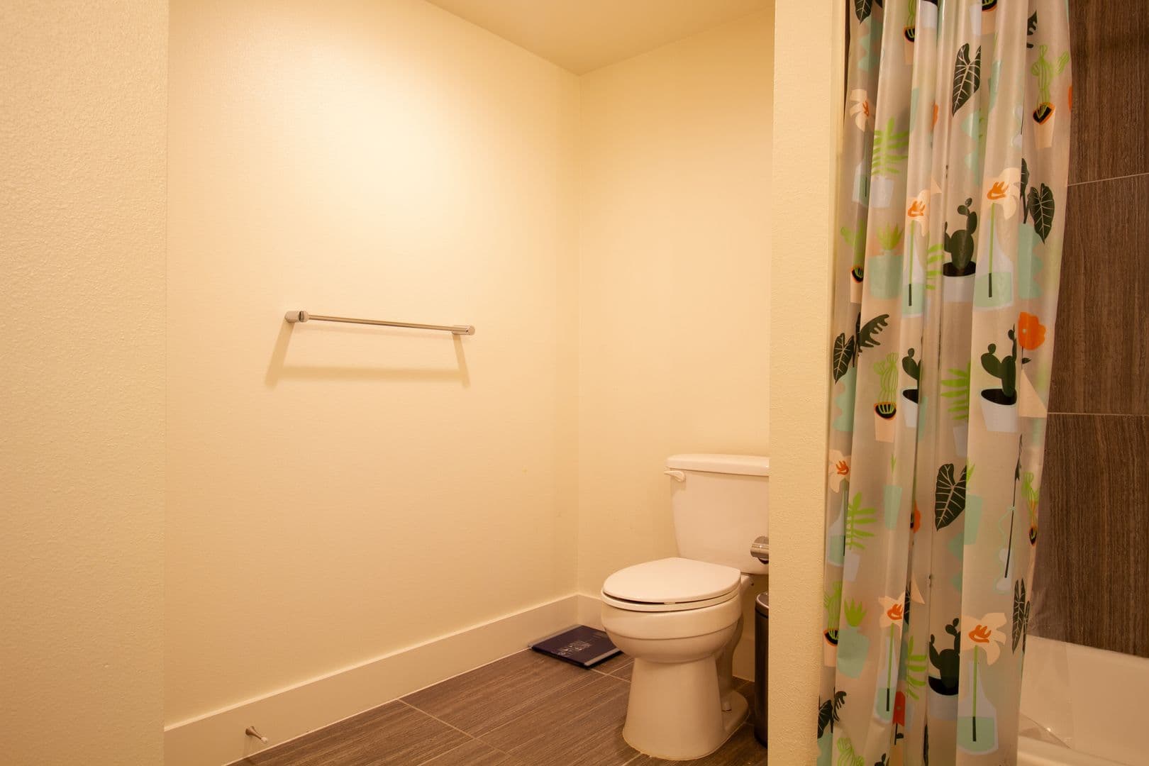 AUSTIN House: 604 N BLUFF DR