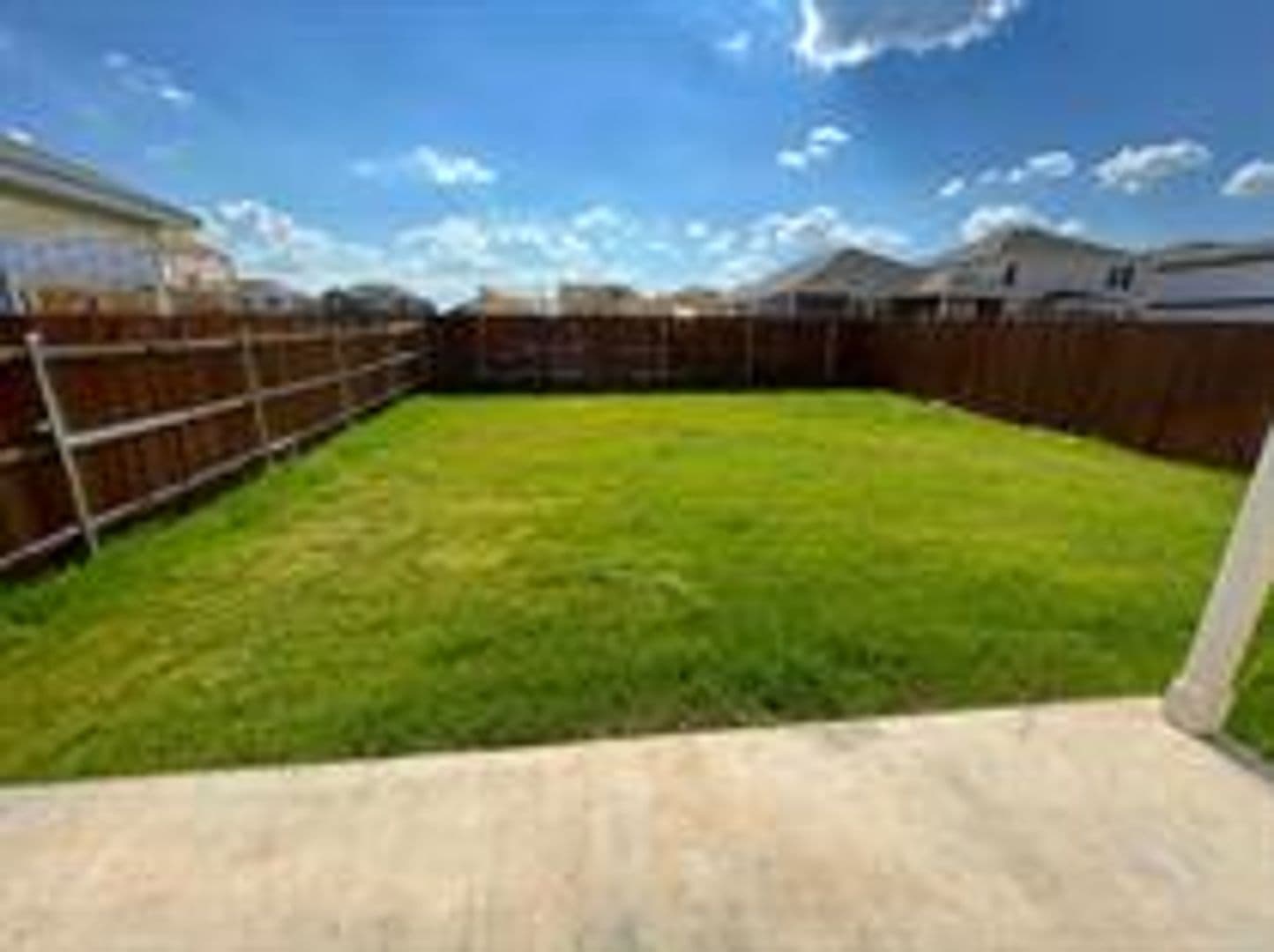LEANDER House: 40 PACIFIC LOON ST