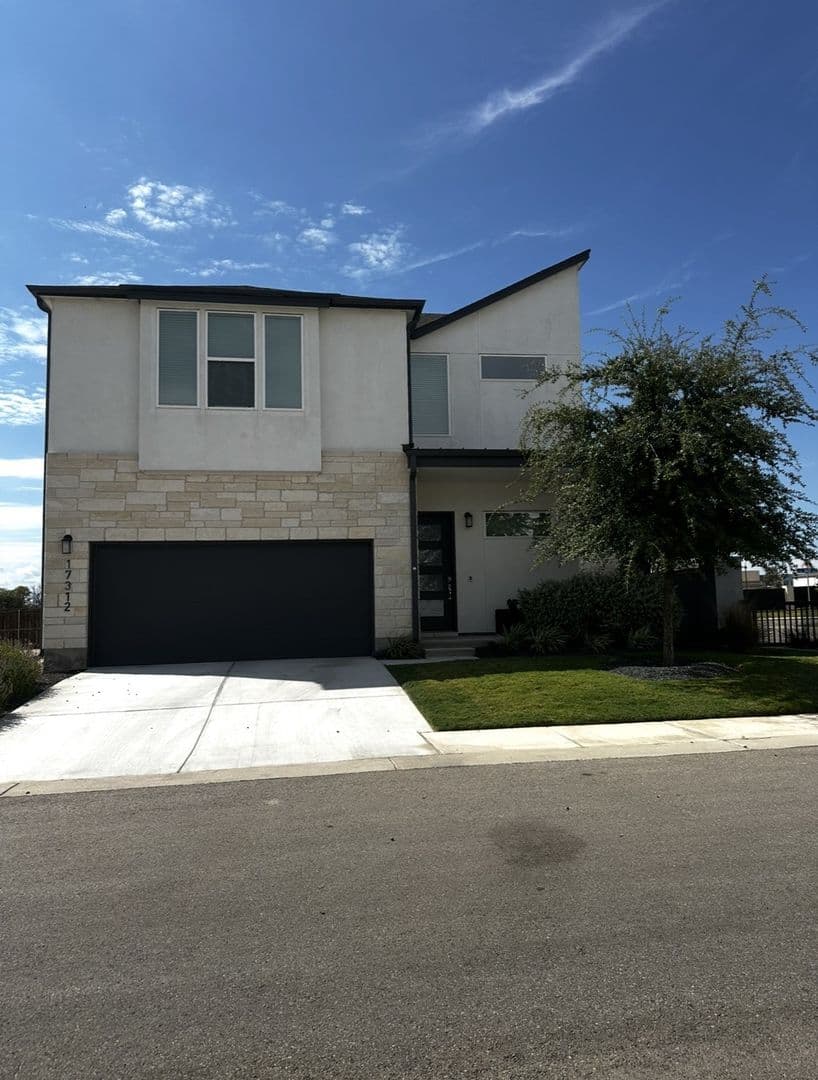 Round Rock House: 17312 Monastrell Ln #45