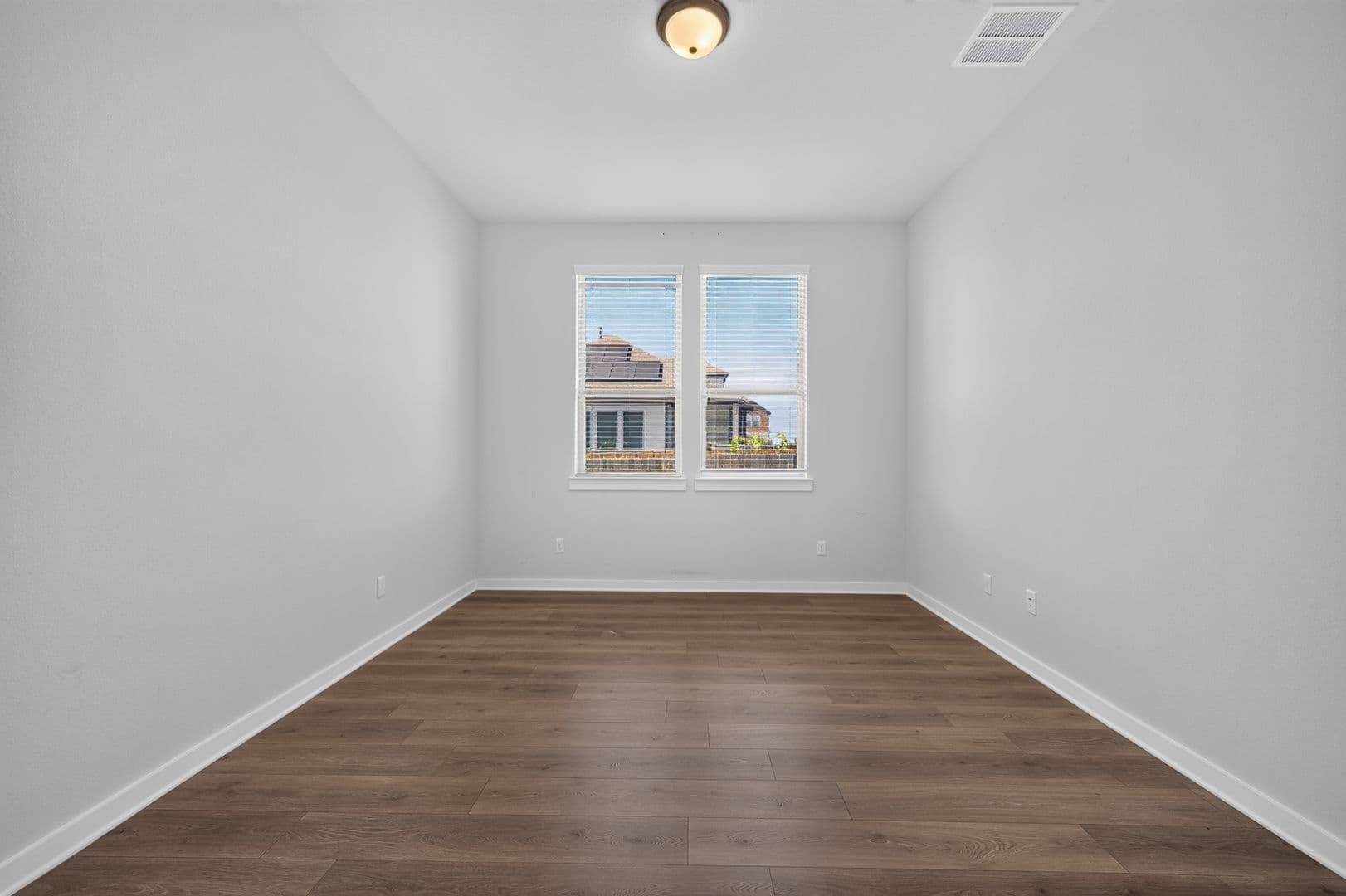 Round Rock House: 1330 Stone Manor Trail