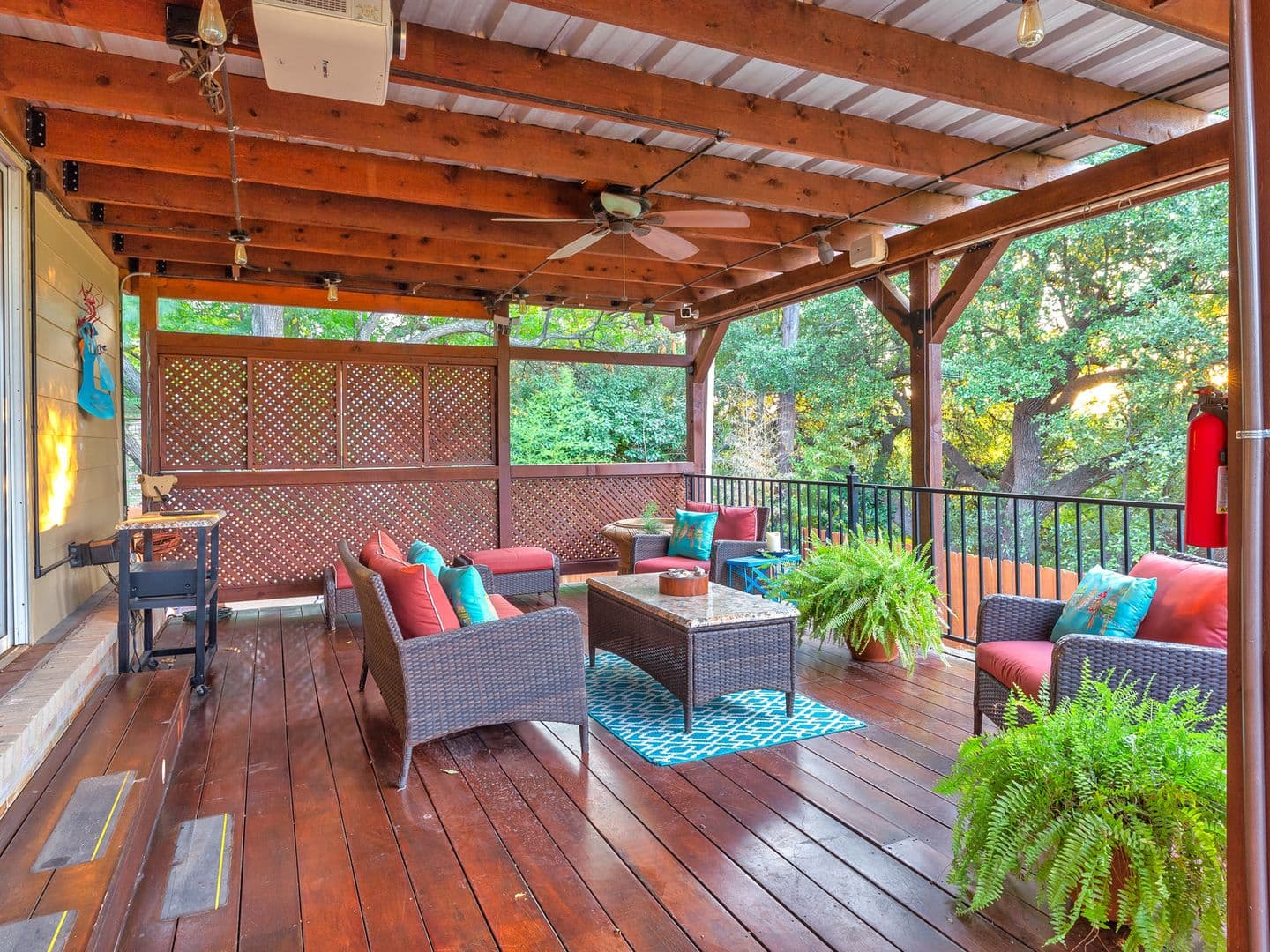 Round Rock House: 1900 Red Rock Dr