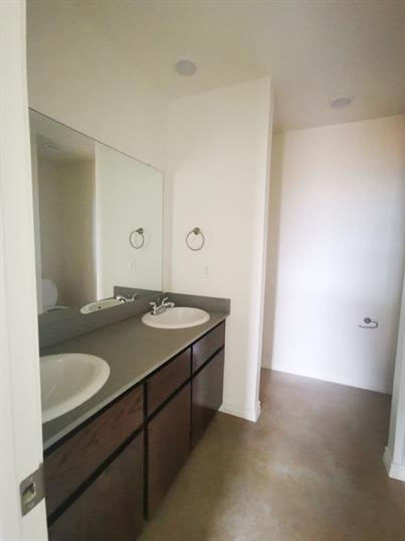 Temple Apartment: 2404 Alterman Drive
