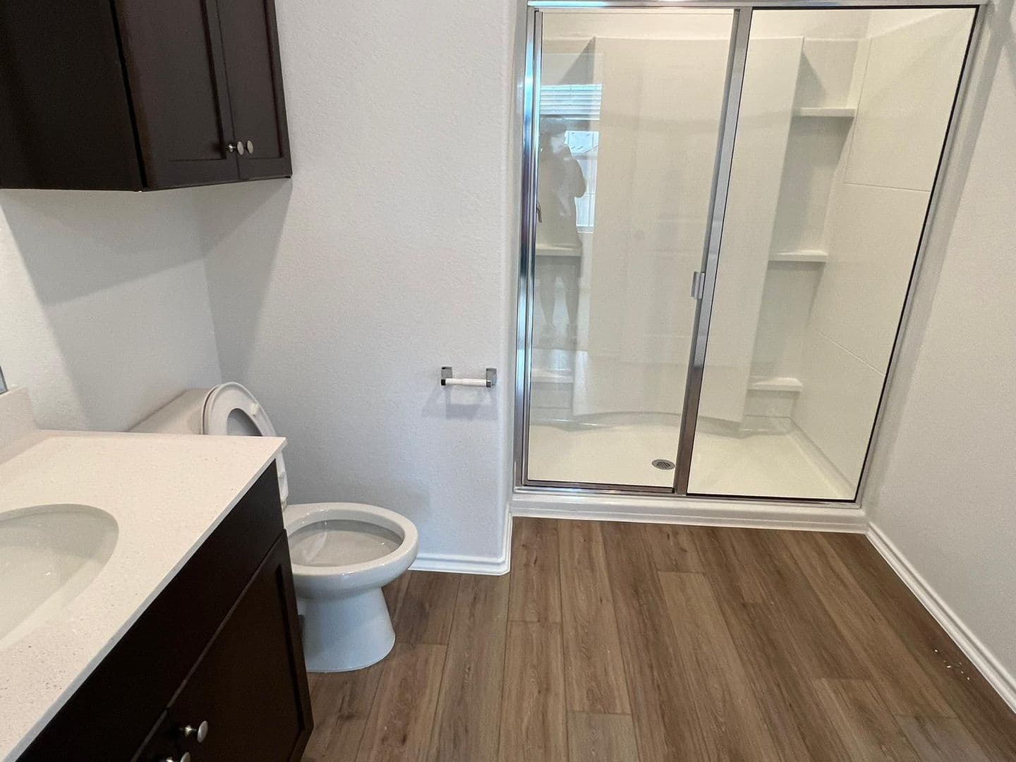 Delvalle House: 12204 Scarlet way